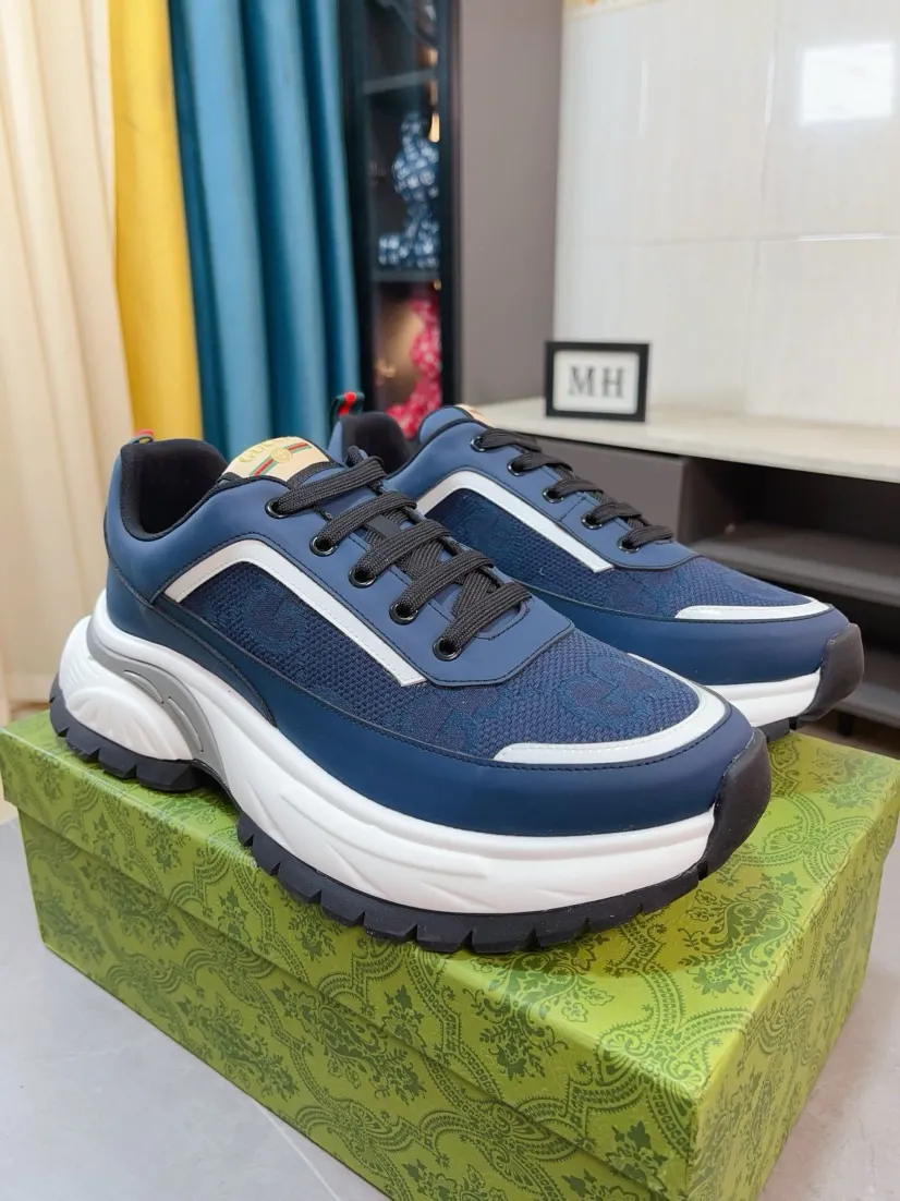 Men's shoes 💰458🌹🌹[GUCCI] Gucci's new lace-up casual men's shoes are on the market first, and the materials and workmanship are superior to all versions on the market. The highest quality shipped first-layer cowhide with imported original perforated materials➕Genuine leather lining, privately molded soft outsole, high foot comfort, imported special materials highlight the brand's unique charm, high-end customization 38-44